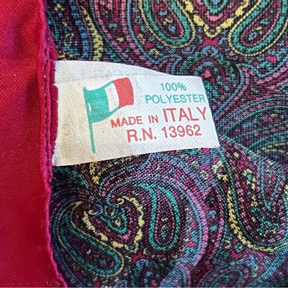 Vintage Made in Italy Scarf 30.5x30.5 Inches - Picture 2 of 3